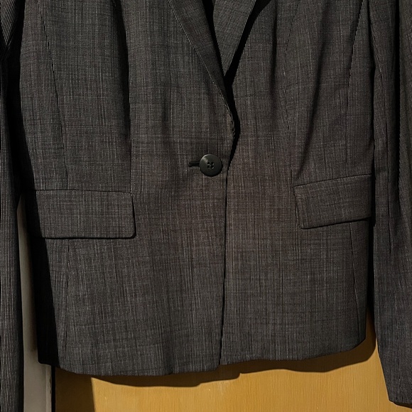 Classiques Entier Charcoal Wool Striped Blazer - Picture 6 of 9